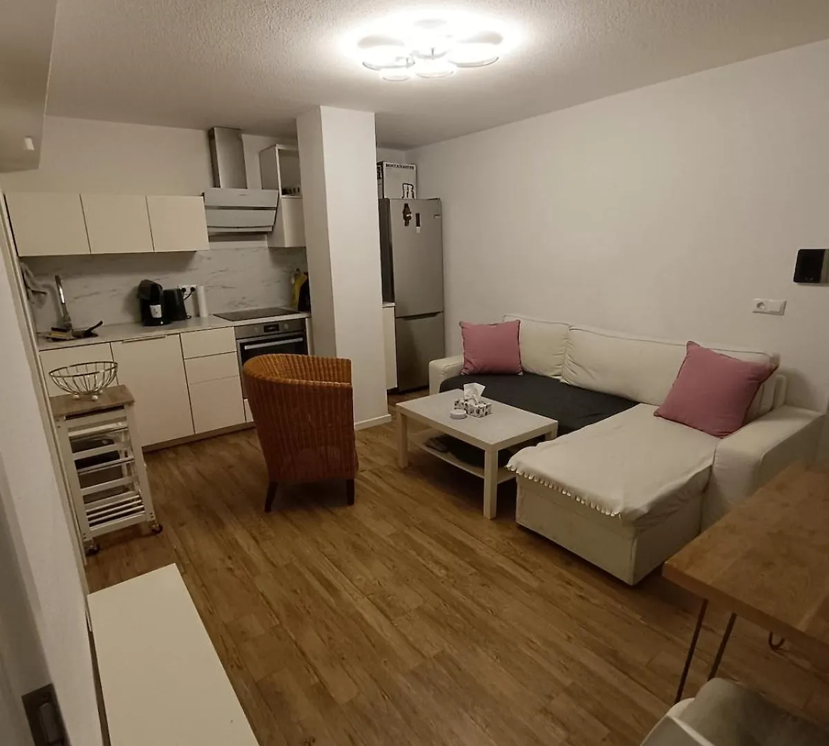 Wohnung In Koeln Suelz Colónia